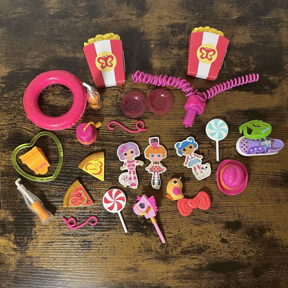 Lalaloopsy Mini Accessories Lot Pizza Popcorn Lollipop Parts + 3 Doll Magnets